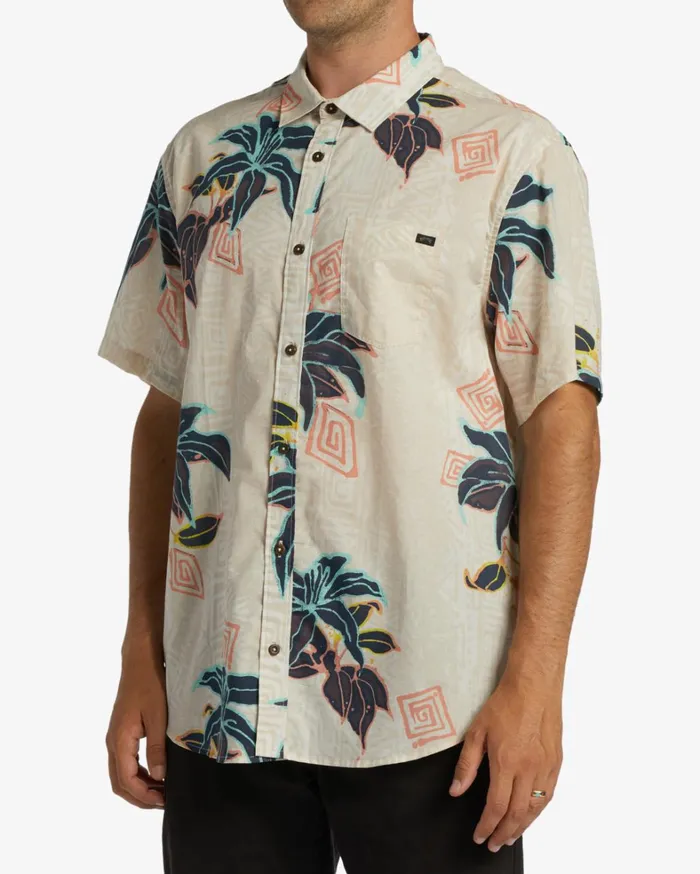 Billabong Shirts Men Sundays Short Sleeve Shirt Bone Billabong Shirts Men Sundays Short Sleeve Shirt Bone