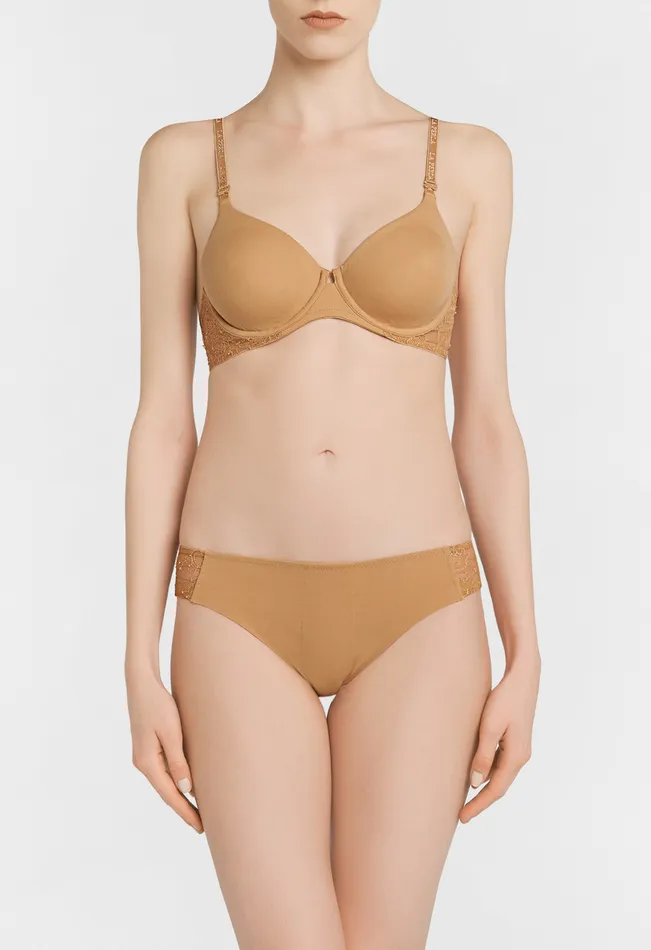 Women Bras La Perla Nude Lycra Underwired Bra With Chantilly Lace Women Bras La Perla Nude Lycra Underwired Bra With Chantilly Lace