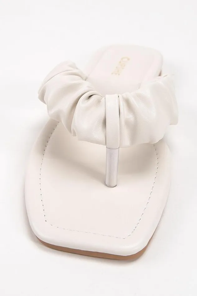 Women Sandals Cupshe White Orchid Ruched Thong Sandals White
